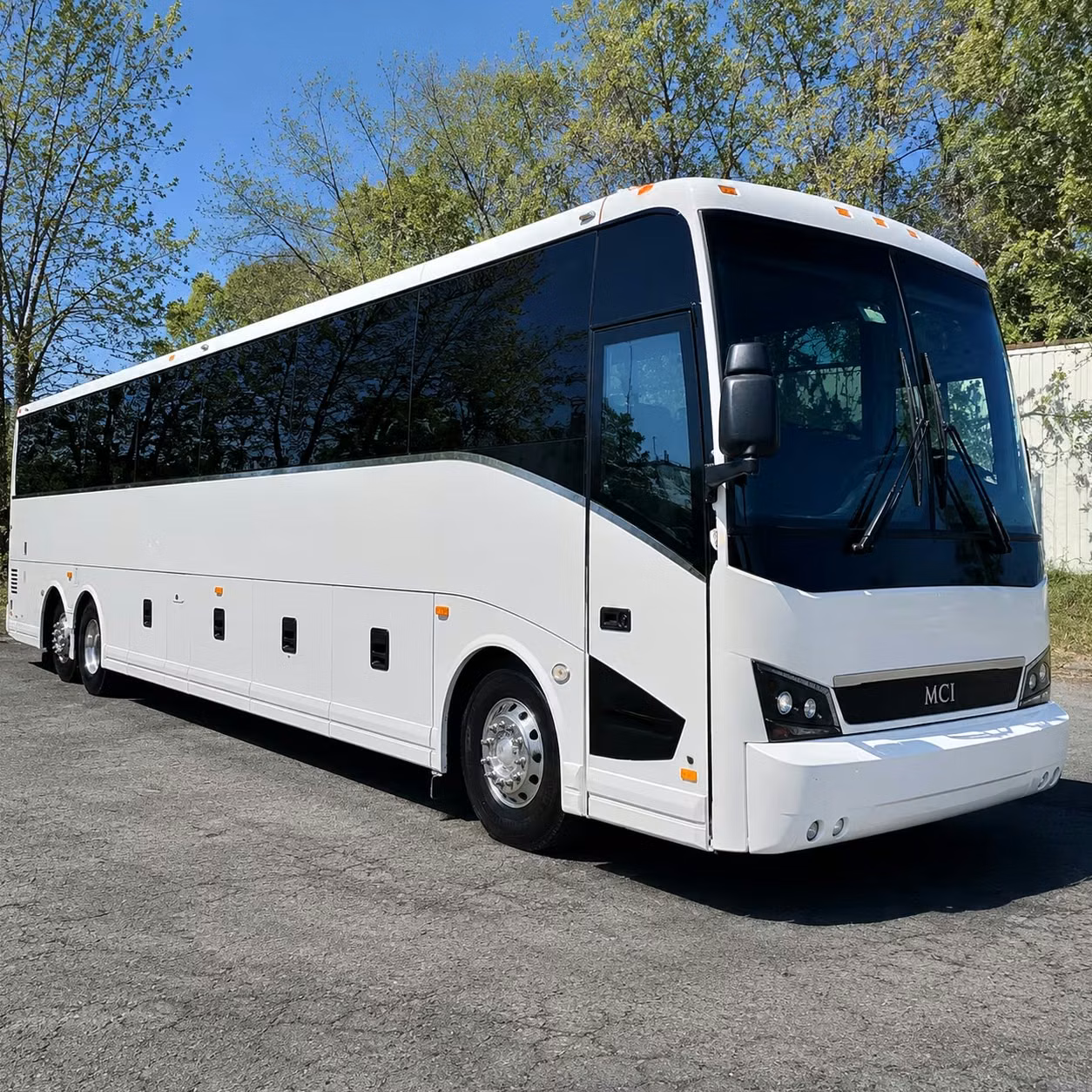 charterbusjupitercharterbus com makes finding outdoor amphitheatre transportation in jupiter effortless